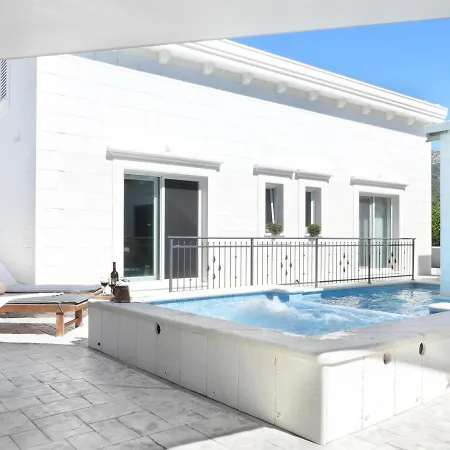 White Rose Villa Kastela