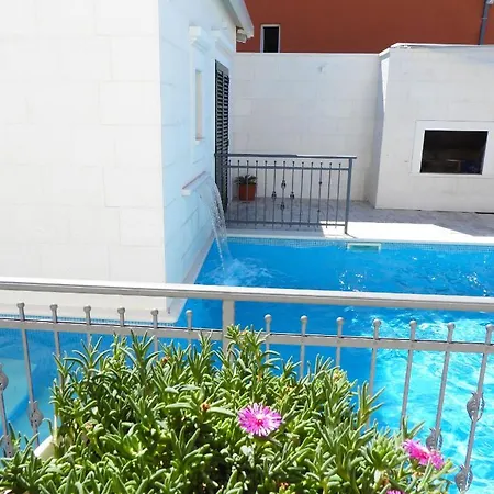 White Rose Villa