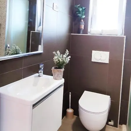 White Rose * Kaštela